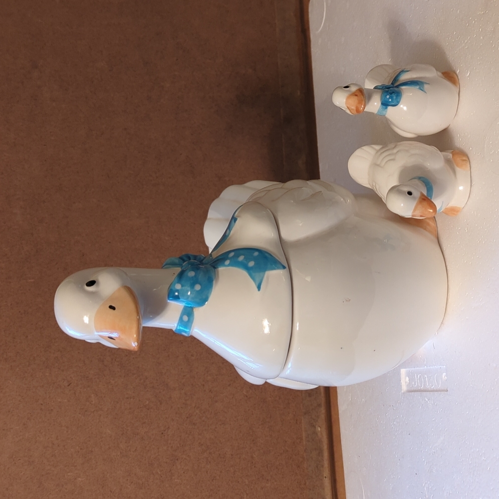 Mother Goose Cookie Jar With Salt And Pepper Shakers